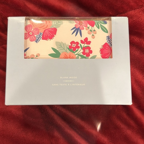 Brand new Hallmark blank inside card with envelope - Picture 3 of 3